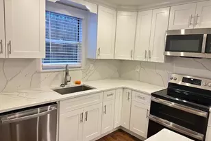 23 West Dr, Port Washington, NY 11050 - Photo 8