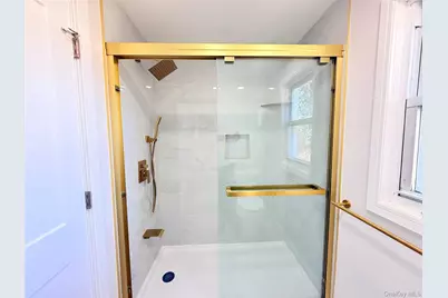 122 6th Street, Hicksville, NY 11801 - Photo 14