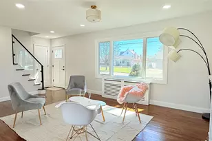 122 6th St, Hicksville, NY 11801 - Photo 4