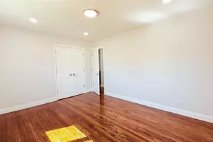 122 6th St, Hicksville, NY 11801 - Photo 16