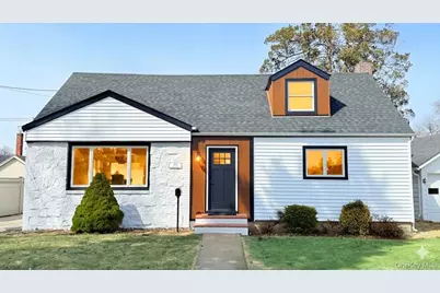122 6th Street, Hicksville, NY 11801 - Photo 1