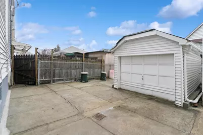 139-18 86th Avenue, Briarwood, NY 11435 - Photo 34