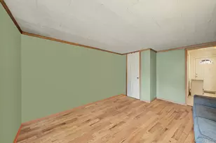 16 Rexmere Ave, Farmingville, NY 11738 - Photo 8