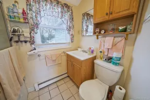 16 Rexmere Ave, Farmingville, NY 11738 - Photo 10