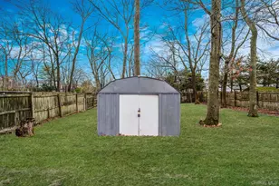 16 Rexmere Ave, Farmingville, NY 11738 - Photo 20