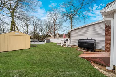 16 Rexmere Avenue, Farmingville, NY 11738 - Photo 12