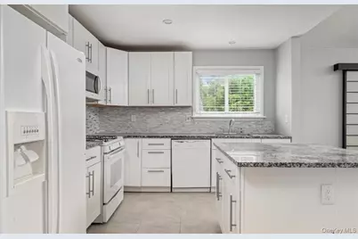 31 Kipling Street, Hartsdale, NY 10530 - Photo 6