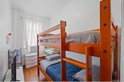 94 Elliott Avenue, Yonkers, NY 10705 - Photo 10