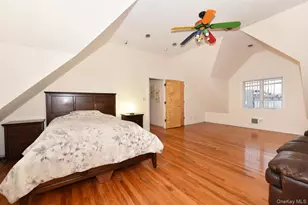 300 Pennsylvania Ave, Mineola, NY 11501 - Photo 18