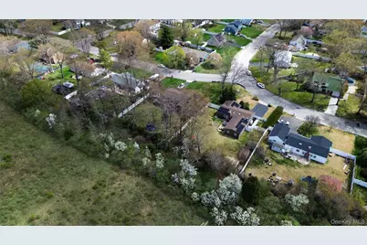 21 Elkin Drive, Middle Island, NY 11953 - Photo 44