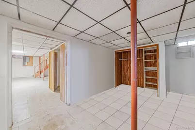 15 Carr Lane, Medford, NY 11763 - Photo 12