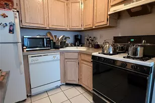 172-39 Highland Ave, Jamaica, NY 11432 - Photo 6