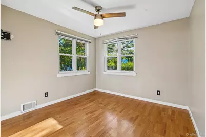 2 St Anthony Avenue, Nanuet, NY 10954 - Photo 12