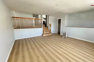 34-22 Brookside St, Little Neck, NY 11373 - Photo 2