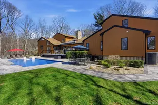 9 Watercrest Ct, Saint James, NY 11780 - Photo 26