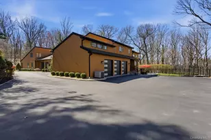 9 Watercrest Ct, Saint James, NY 11780 - Photo 24
