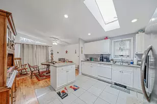 111 Friendship Dr, Rocky Point, NY 11778 - Photo 10