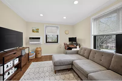 13 W Mill Drive #4A, Great Neck, NY 11021 - Photo 8