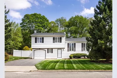 7 Mount McKinley Avenue, Farmingville, NY 11738 - Photo 2