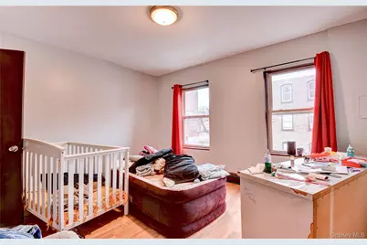 112 W Parmenter Street, Newburgh, NY 12550 - Photo 8