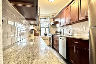 150-25 72nd Rd, Kew Gardens, NY 11367 - Photo 6