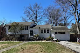 33 Marion Pl, Pearl River, NY 10965 - Photo 2