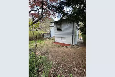 6 Pavilion Road, Suffern, NY 10901 - Photo 2