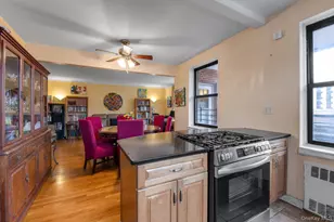 123-35 82nd Rd, Kew Gardens, NY 11415 - Photo 8