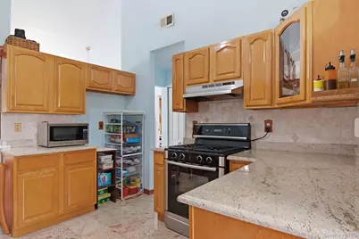 11 Royal Drive, Coram, NY 11727 - Photo 12