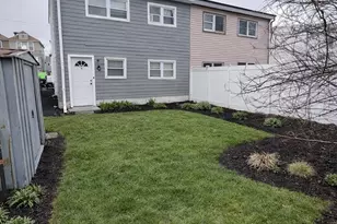 69-31 Almeda Ave, Arverne, NY 11692 - Photo 2