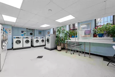 77-16 Austin Street #4L, Forest Hills, NY 11375 - Photo 16