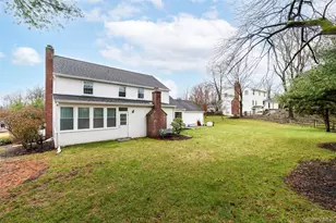 44 Thornwood Dr, Poughkeepsie, NY 12603 - Photo 32