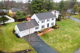 44 Thornwood Dr, Poughkeepsie, NY 12603 - Photo 2