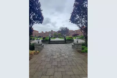 1 Jefferson Street #K4, Rockville Centre, NY 11570 - Photo 2