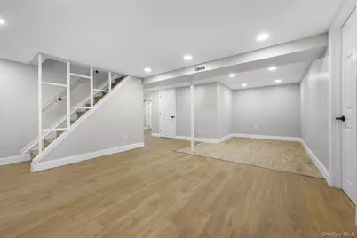 2243 Leighton Road, Elmont, NY 11003 - Photo 24