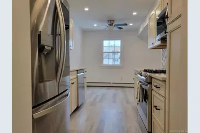 100 Hillside Drive #E4, Middletown, NY 10941 - Photo 4