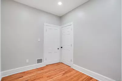 27 Orchard Place, Poughkeepsie, NY 12601 - Photo 16