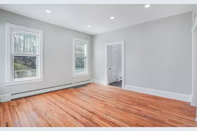 27 Orchard Place, Poughkeepsie, NY 12601 - Photo 10