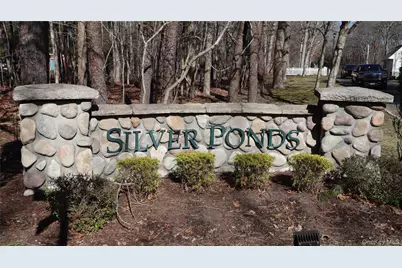 202 Gothic Circle, Manorville, NY 11949 - Photo 42