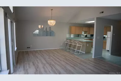 202 Gothic Circle, Manorville, NY 11949 - Photo 14