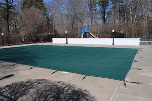 202 Gothic Cir, Manorville, NY 11949 - Photo 36