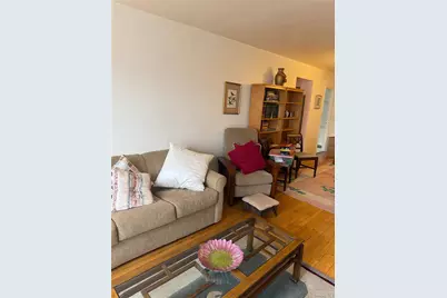 87-10 204 #B-61, Hollis, NY 11427 - Photo 2