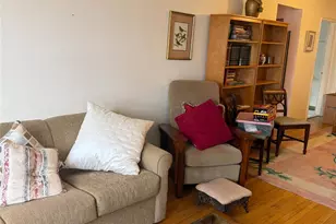 87-10 204, Hollis, NY 11427 - Photo 2