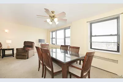 1 Birchwood Court #5F, Mineola, NY 11501 - Photo 6