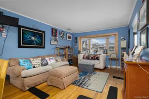 111 Morris Dr, East Meadow, NY 11554 - Photo 10