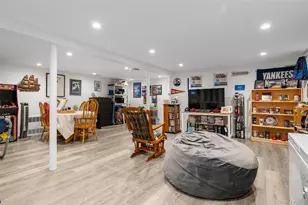 111 Morris Dr, East Meadow, NY 11554 - Photo 20