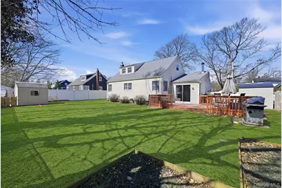 27 Chester Street, East Northport, NY 11731 - Photo 40