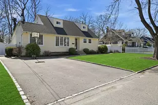 27 Chester St, East Northport, NY 11731 - Photo 2