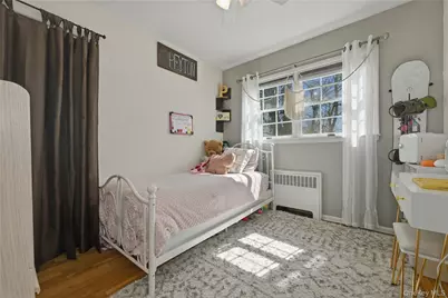 27 Chester Street, East Northport, NY 11731 - Photo 22