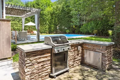 42 Oak Street, Westhampton Beach, NY 11978 - Photo 16